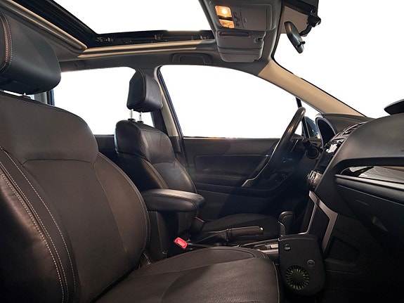 Subaru Forester 16 of 22
