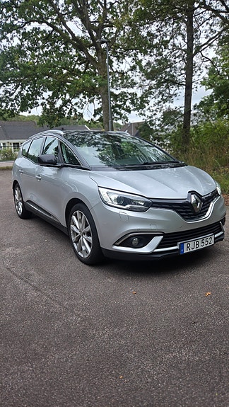 Renault Grand Scenic IV 3 of 10