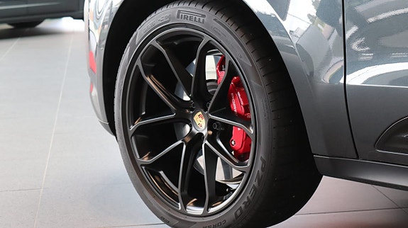 Porsche Macan GTS 10 of 13