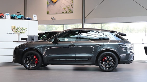 Porsche Macan GTS 4 of 13