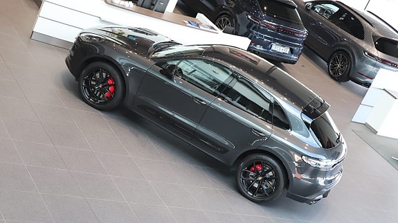 Porsche Macan GTS 6 of 13