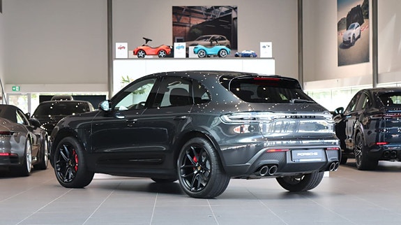 Porsche Macan GTS 2 of 13