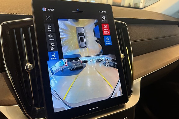 Volvo XC90 21 of 25