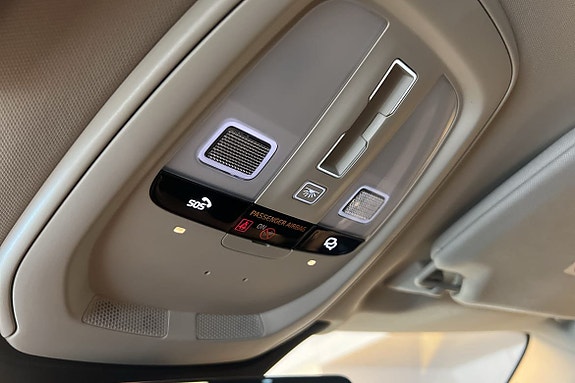 Volvo XC90 22 of 25