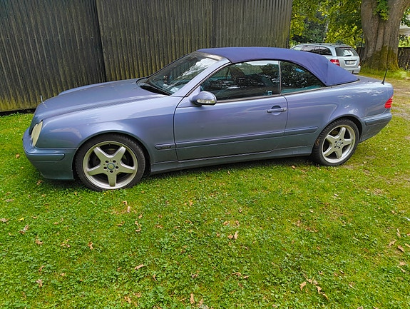 Mercedes-Benz CLK230 8 of 9