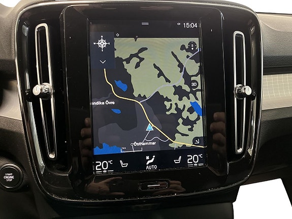 Volvo XC40 11 of 18