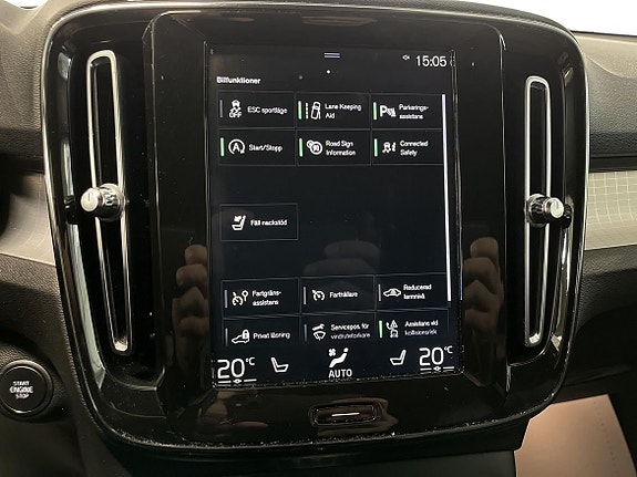 Volvo XC40 12 of 18