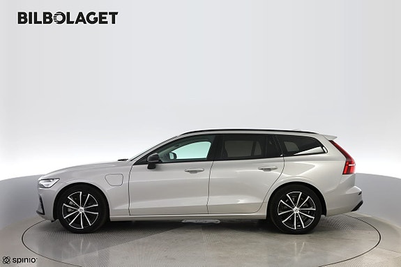 Volvo V60 2 of 16
