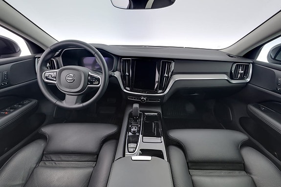 Volvo V60 7 of 16