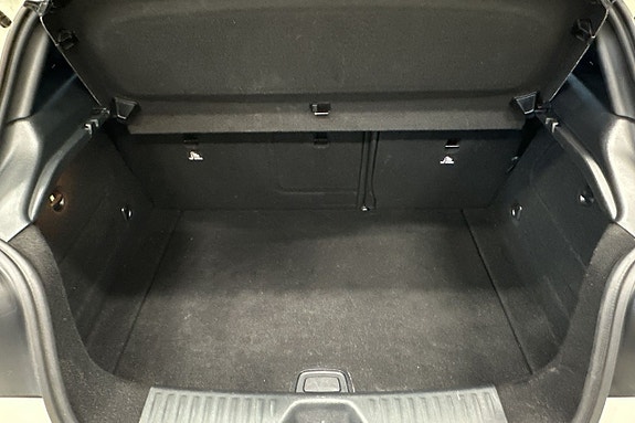 Mercedes-Benz A180 9 of 24