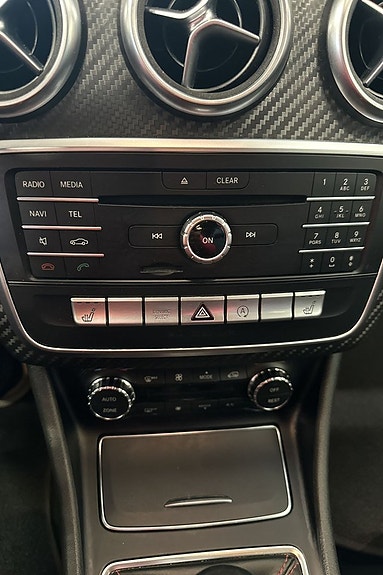 Mercedes-Benz A180 22 of 24