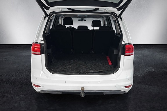 Volkswagen Touran 15 of 16