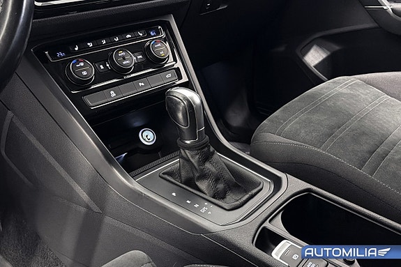Volkswagen Touran 9 of 16