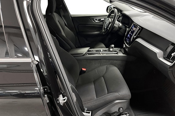 Volvo V60 14 of 27