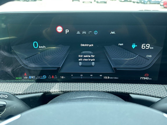 Kia EV6 10 of 22