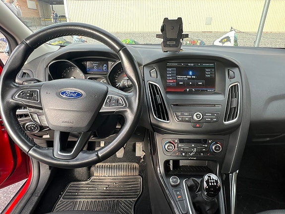 Ford Focus 4 of 7