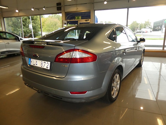 Ford Mondeo 2 of 8