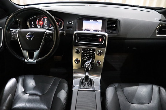Volvo V60 Cross Country 21 of 29