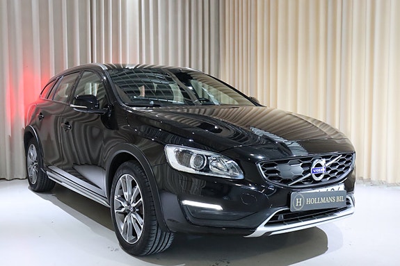 Volvo V60 Cross Country 5 of 29