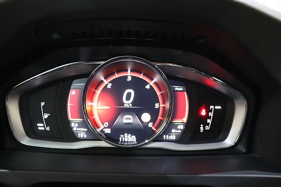 Volvo V60 Cross Country 20 of 29