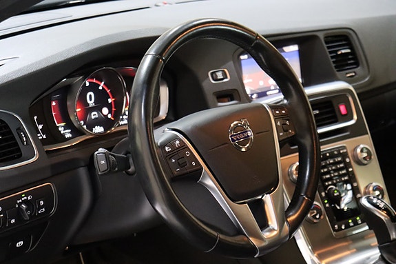 Volvo V60 Cross Country 15 of 29