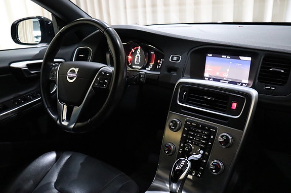 Volvo V60 Cross Country 22 of 29
