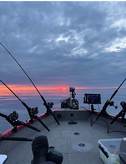 TRACKER PRO GUIDE V16 SC 4 of 4