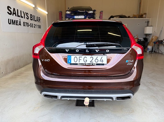 Volvo XC60 16 of 17