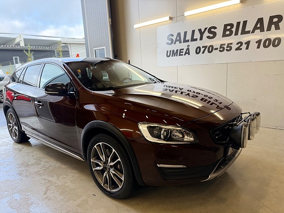 Volvo XC60 13 of 17
