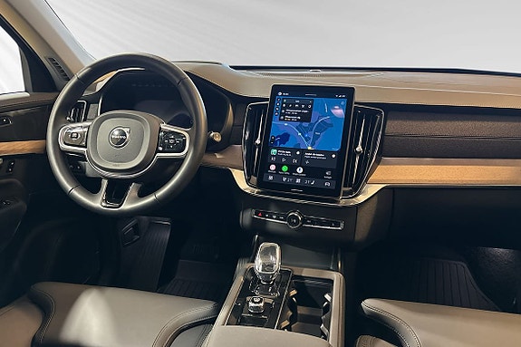 Volvo XC90 9 of 30