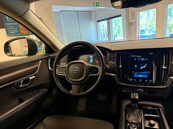 Volvo V90 Cross Country 12 of 20