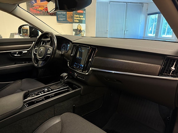 Volvo V90 Cross Country 18 of 20
