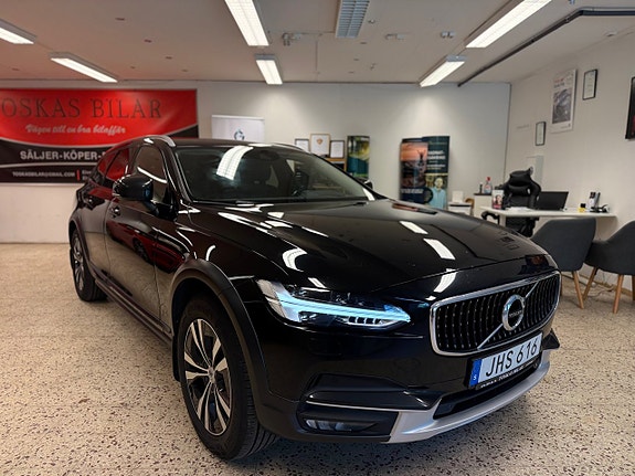 Volvo V90 Cross Country 8 of 20
