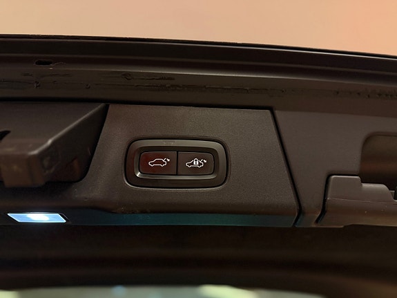 Volvo V90 Cross Country 17 of 20