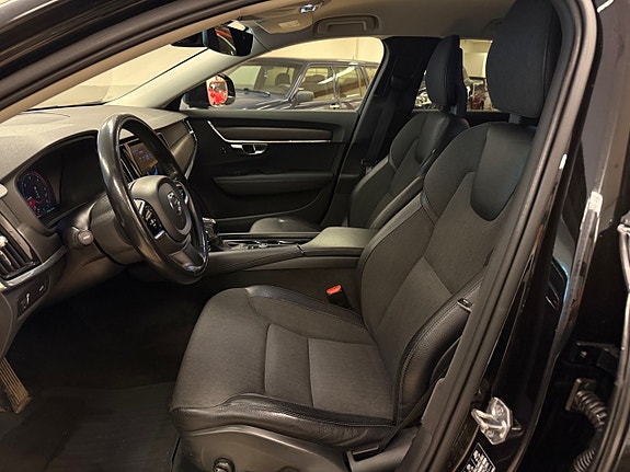 Volvo V90 Cross Country 9 of 20