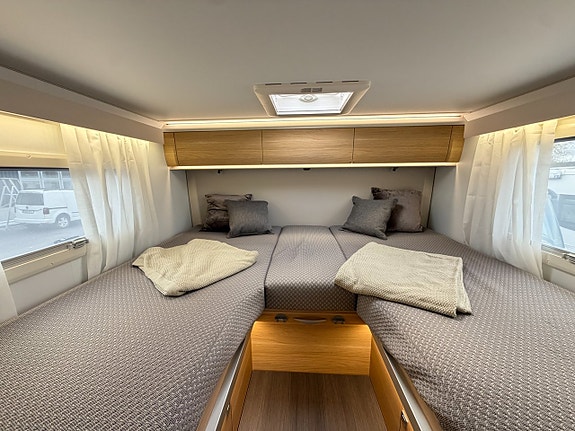 Adria Coral Axess 670 SL - Höga långbäddar - Automat - Solcell - 13 of 20