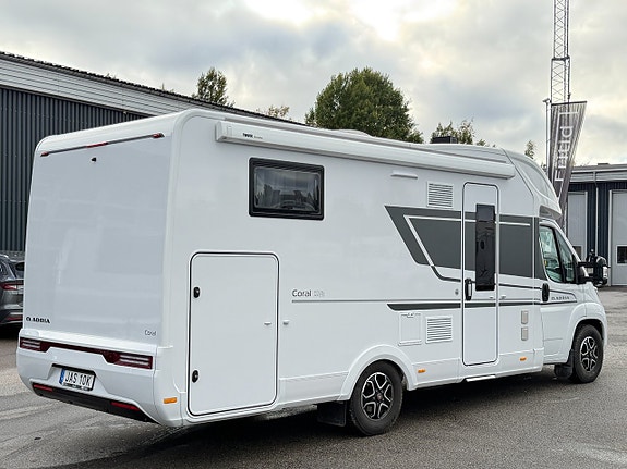 Adria Coral Axess 670 SL - Höga långbäddar - Automat - Solcell - 3 of 20
