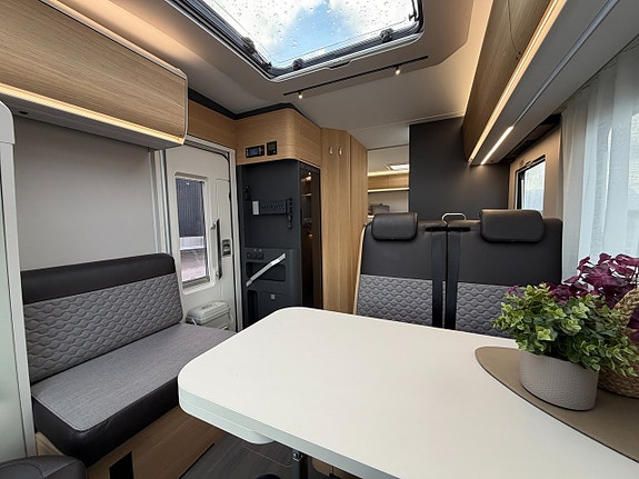 Adria Coral Axess 670 SL - Höga långbäddar - Automat - Solcell - 10 of 20
