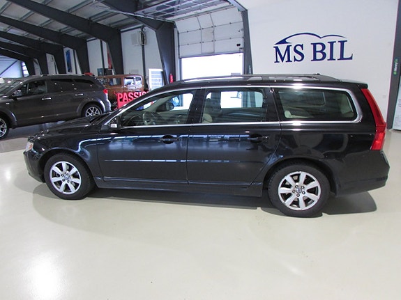 Volvo V70 6 of 10