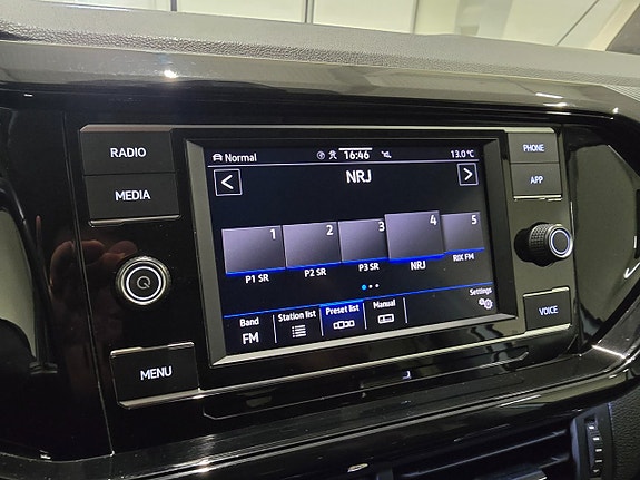 Volkswagen T-Cross 16 of 22