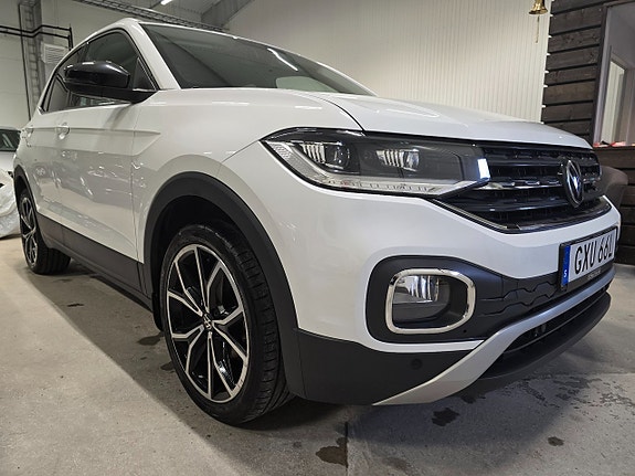 Volkswagen T-Cross 12 of 22