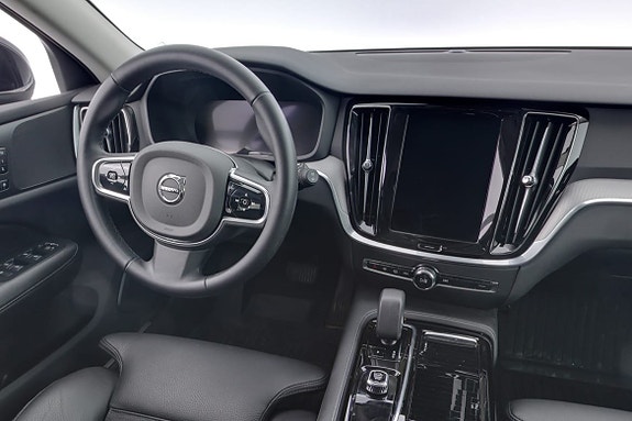 Volvo V60 8 of 16