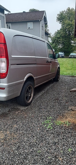Mercedes-Benz Vito 115 2 of 6