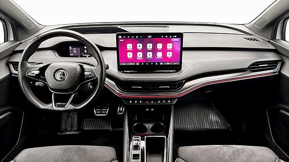 Skoda Enyaq 10 of 21