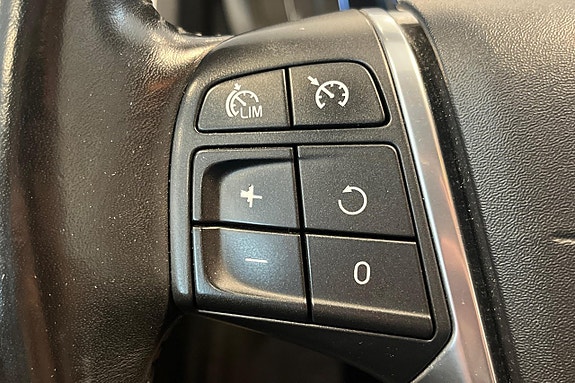 Volvo V60 15 of 30