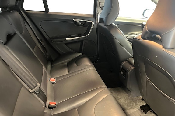 Volvo V60 25 of 30