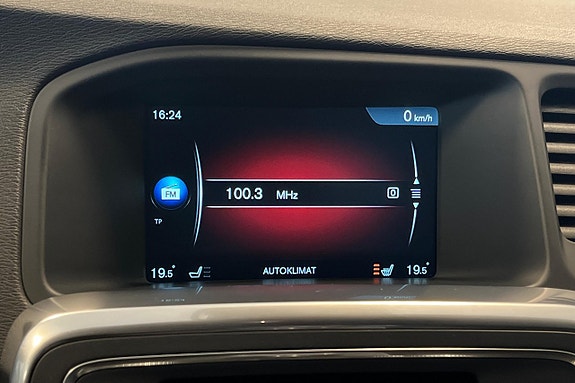 Volvo V60 19 of 30