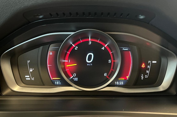 Volvo V60 17 of 30