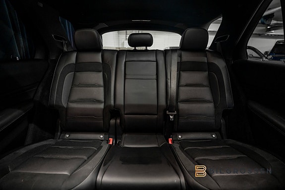 Mercedes-Benz GLE53 18 of 22