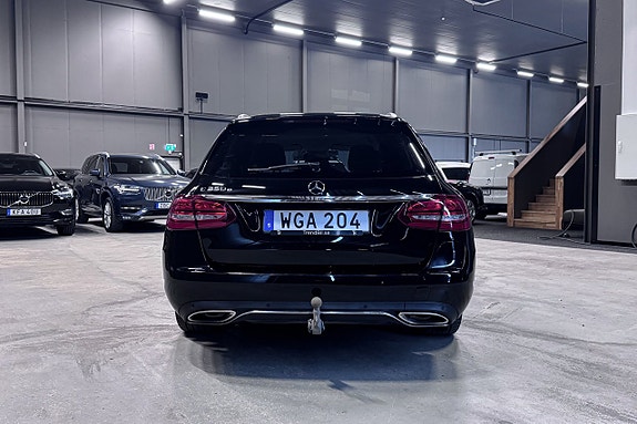 Mercedes-Benz C350 5 of 19